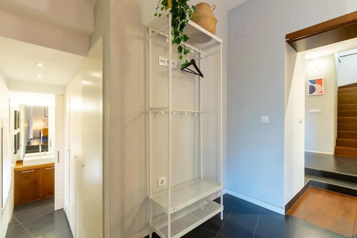C2 Apartment With Terrace In The Arenal, Cathedral Seville Spain